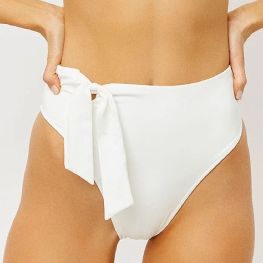 Frankies bikinis “Cupid” bottoms in white(PL)